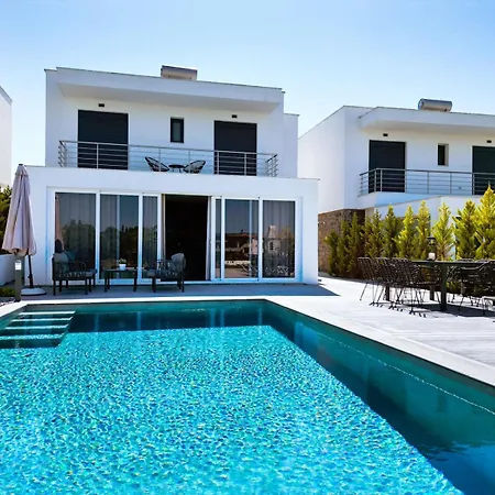 Villa Glaroi 2 *