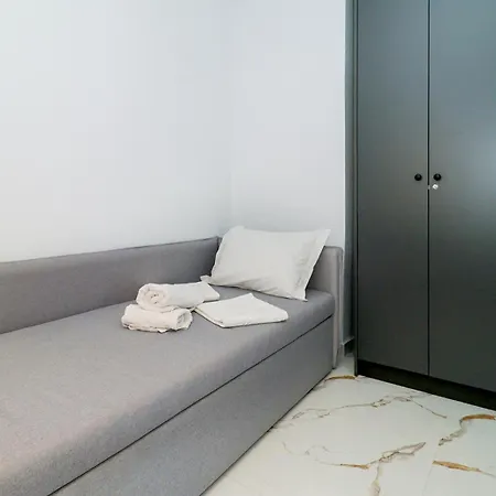 Villa Glaroi 2 *